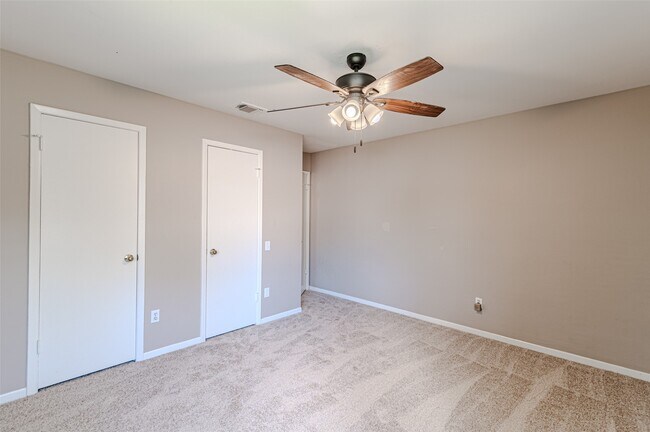 Building Photo - 18506 Creekfield Ct