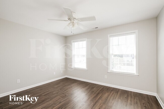 Building Photo - 813 Pinkney Pl