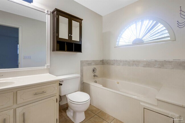 Building Photo - 873 Brande Ct
