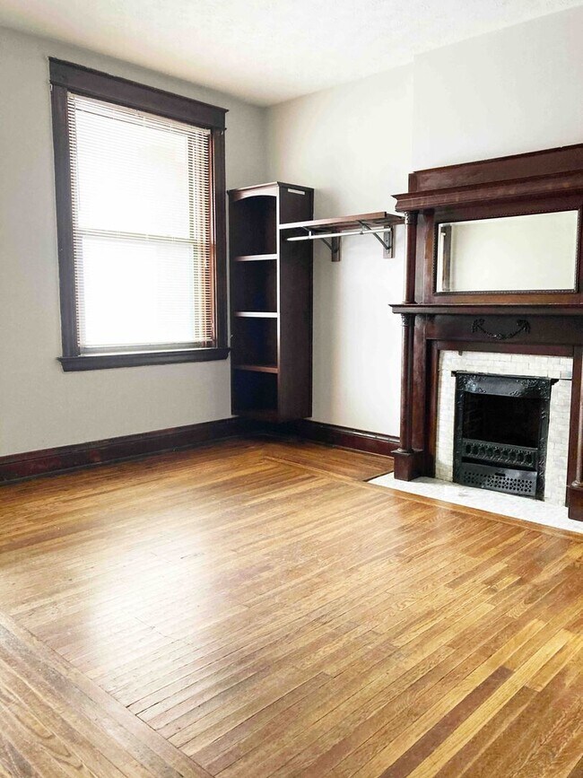 Building Photo - 3241 Jefferson Ave