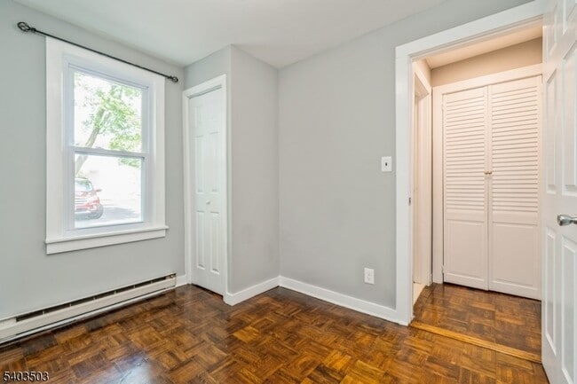 Building Photo - 97 Allen St