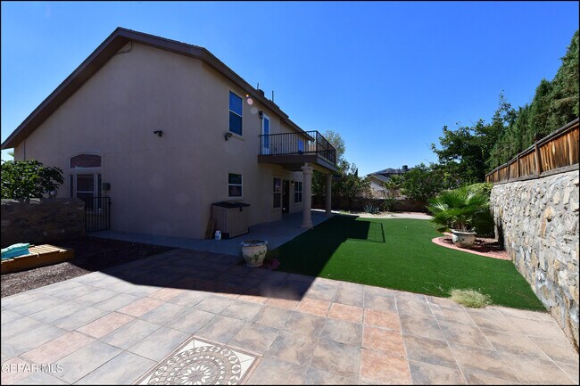 Building Photo - 14157 Robert Ituarte Dr