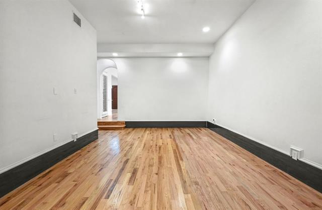 Building Photo - 11911 Edgestone Rd