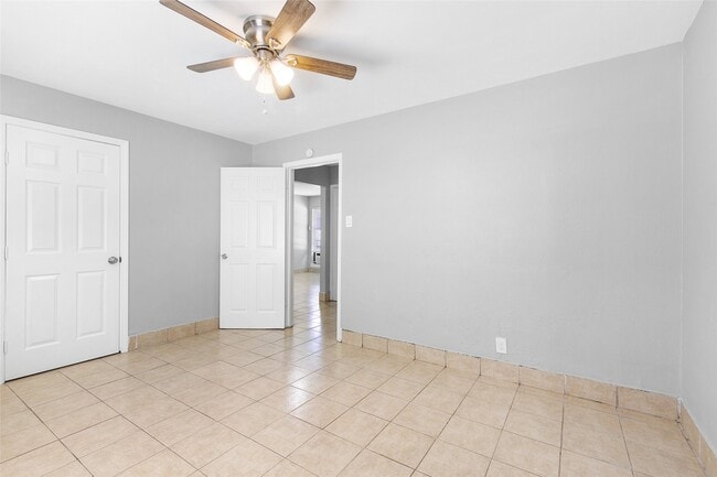 Building Photo - 4401 Denmark St