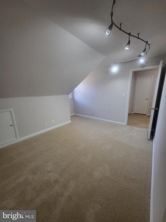 Building Photo - 3279 S Stafford St