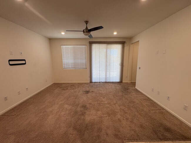 Building Photo - Four bedroom beauty in Star Valley