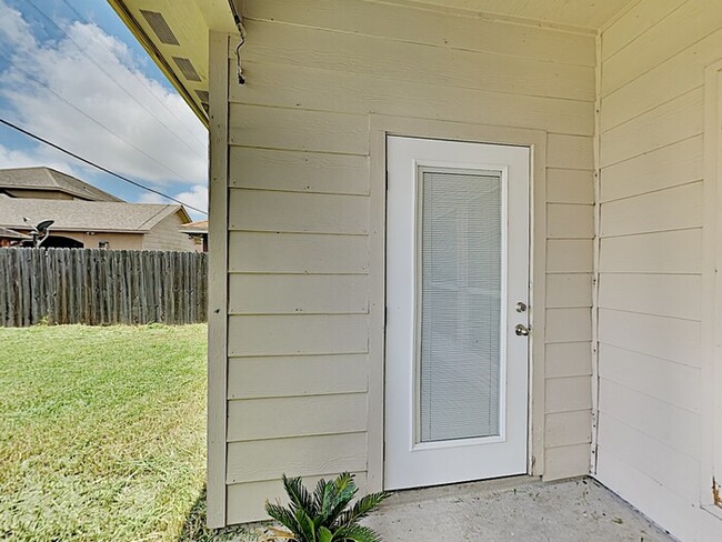 Building Photo - No Application Fees*