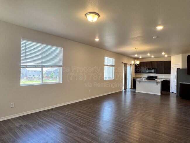 Building Photo - 10051 Ledgestone Terrace