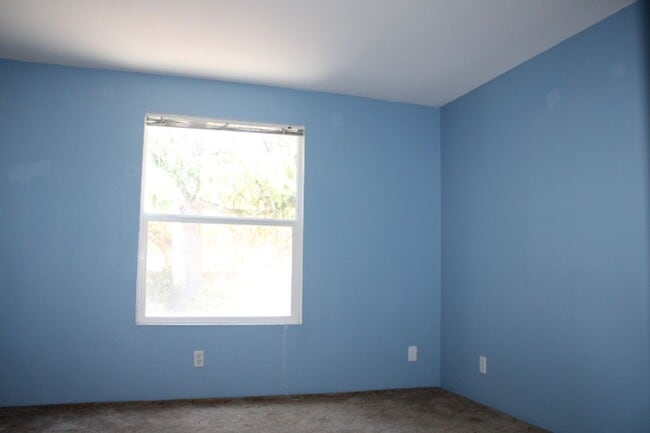 Building Photo - 5266 Sunset Dr