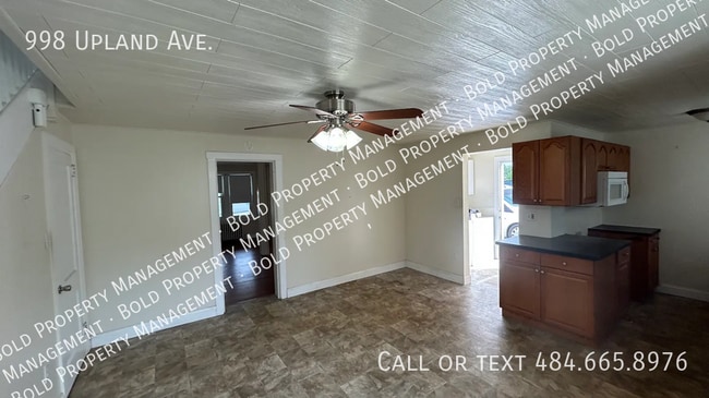 Building Photo - 998 Upland Ave