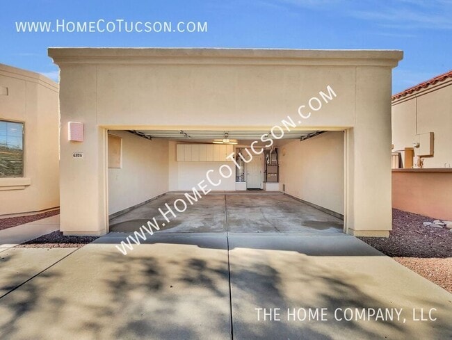 Building Photo - 6325 N Calle Del Halcon