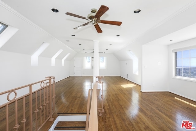 Building Photo - 2675 Glendower Ave