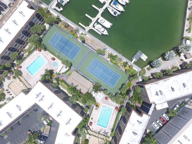 Building Photo - 2 Bedroom Condo at Popular Anglers Cove Co...