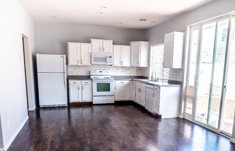 Building Photo - 3931 Balsawood Ln