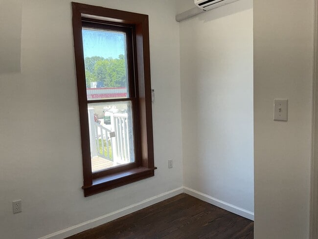 Building Photo - 53 E Canal Rd