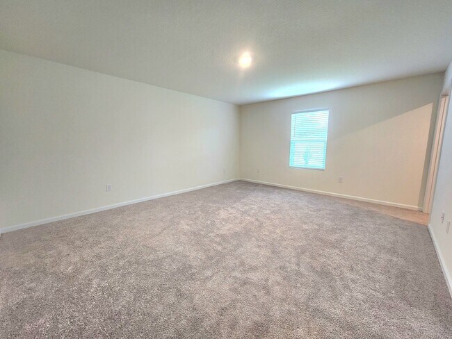 Building Photo - 7840 Maxton Rd
