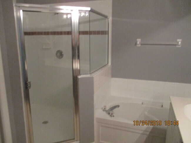 Building Photo - 6878 Sterling Greens Ct