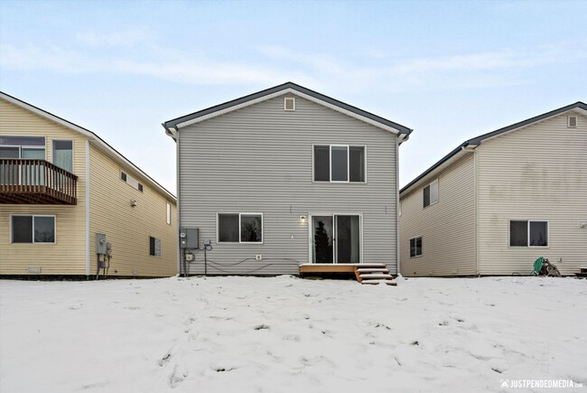 Building Photo - Seclusion Cove