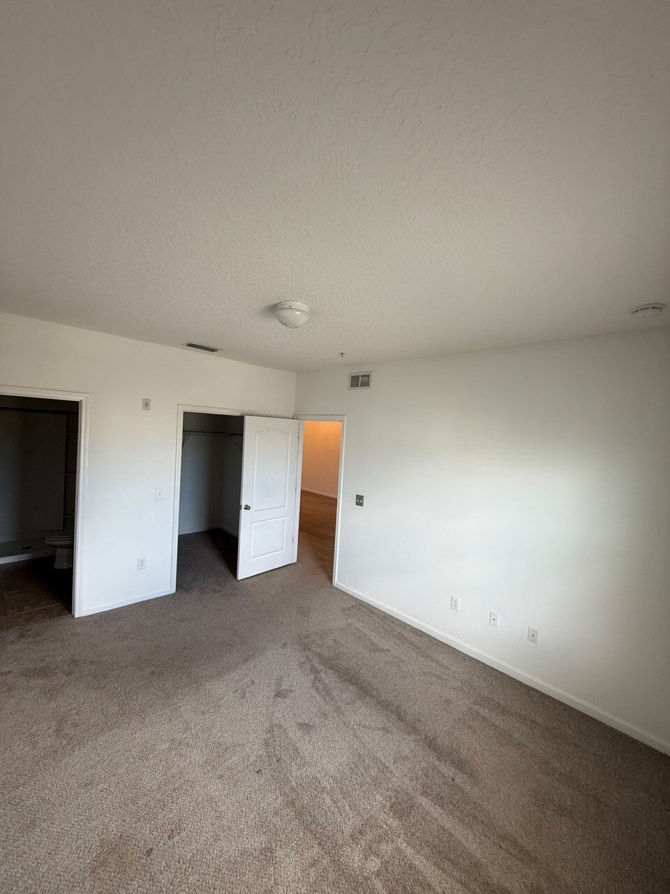 Building Photo - 4908 Key Lime Dr