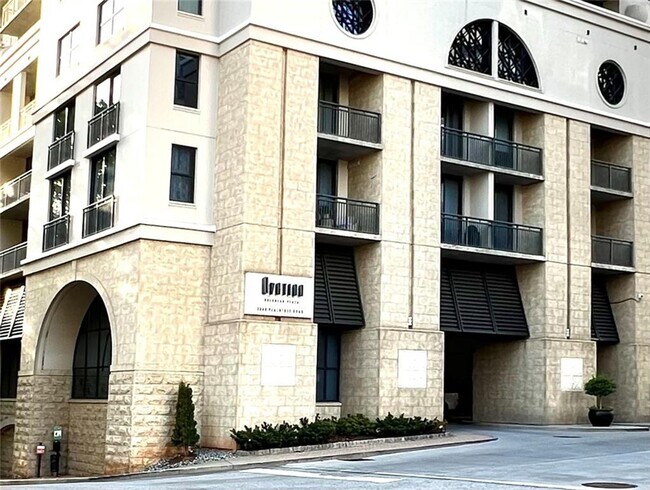 Building Photo - 3040 Peachtree Rd NW