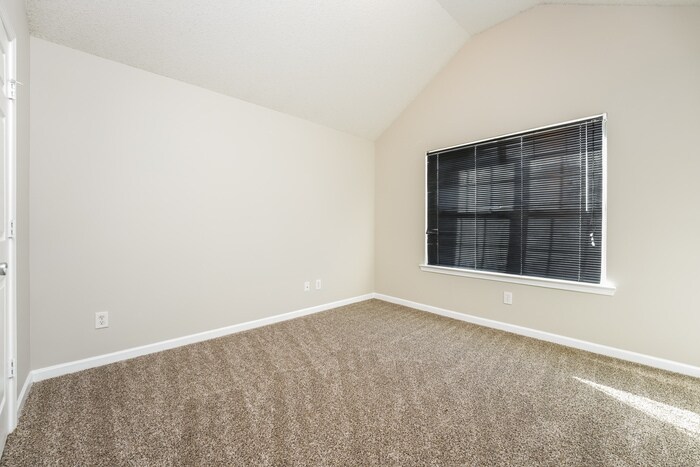 Building Photo - 1906 Bridgestone Cir