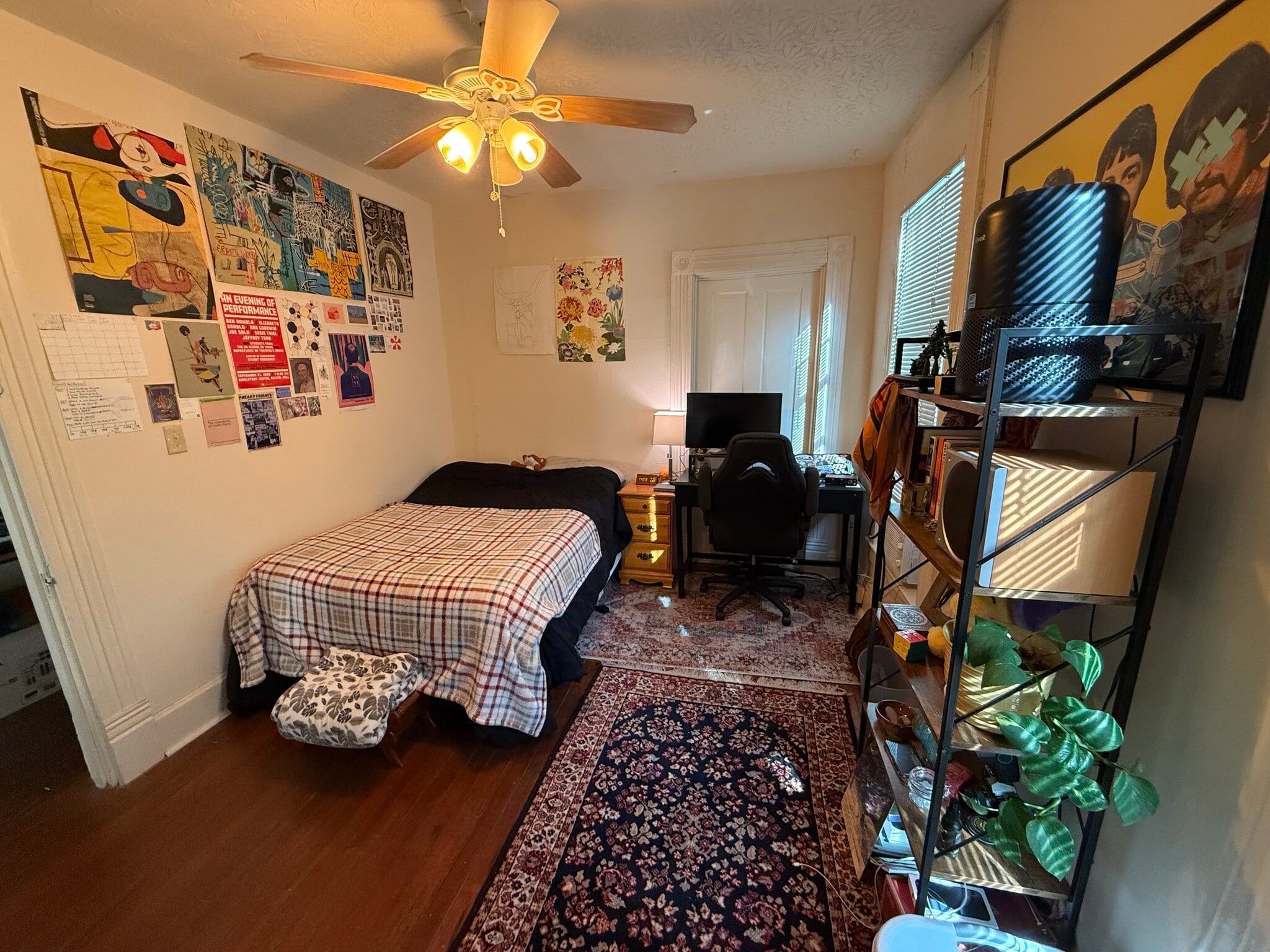 Bedroom - 305 E Maxwell St