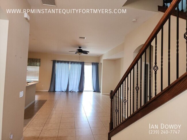 Building Photo - 8120 Banyan Breeze Way