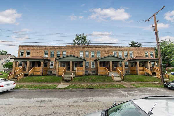 Building Photo - 415-429-429 Clinton St