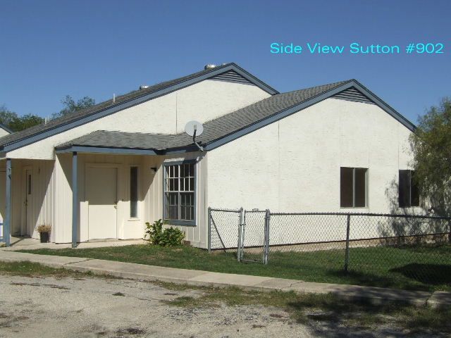 Building Photo - 1025 Sutton Dr