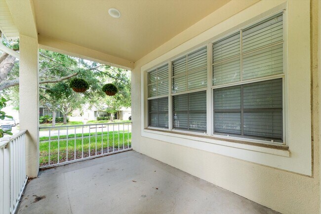 Building Photo - Updated 4BR with Bonus Room in Riverview!