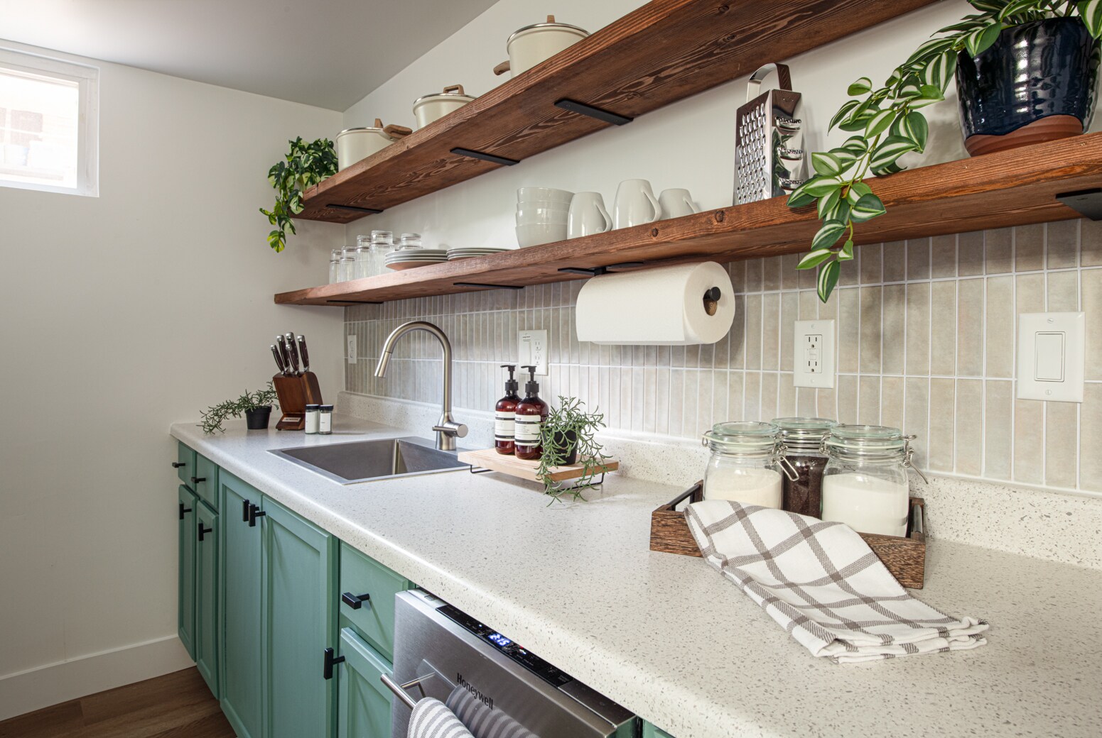 Kitchen - 333 N 400 W