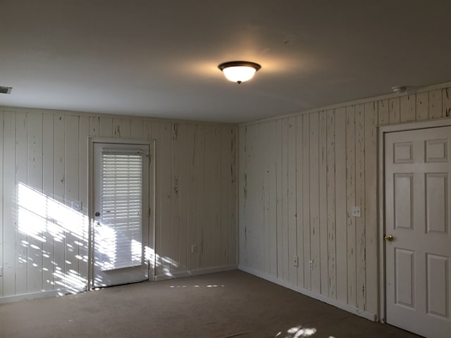 Building Photo - 1813 Day Lily Ln