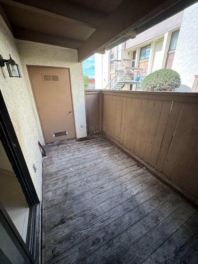 Building Photo - Newly Remodeled 2 Bedroom 2 Bath Condo in Chula Vista - $2600 a month