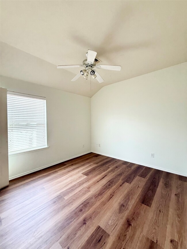 Building Photo - 24623 Colonial Maple Dr