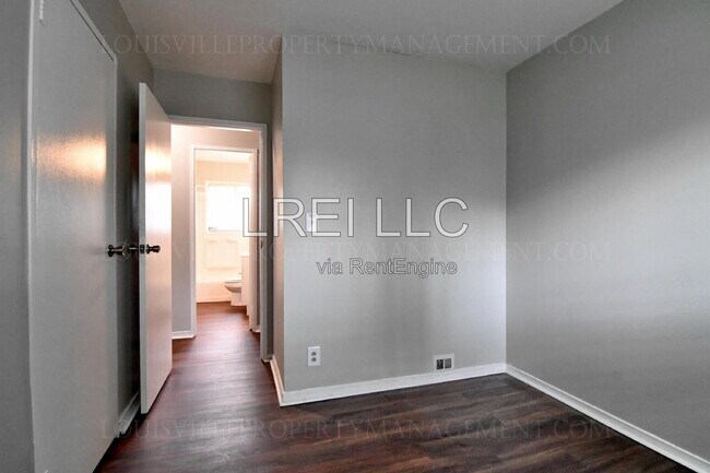 Building Photo - 9909 Plaudit Way