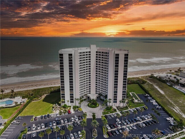 Building Photo - 9650 S Ocean Dr