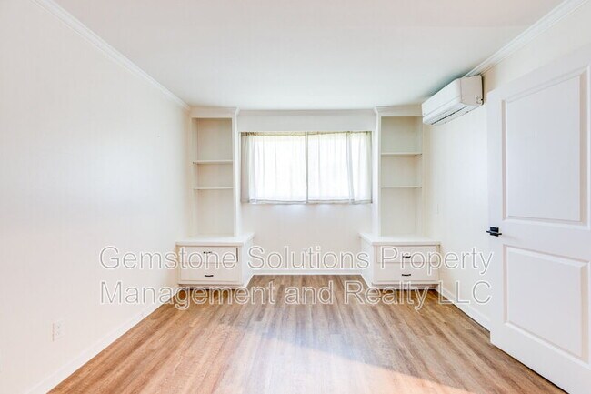 Building Photo - 201 Acklen Park Dr