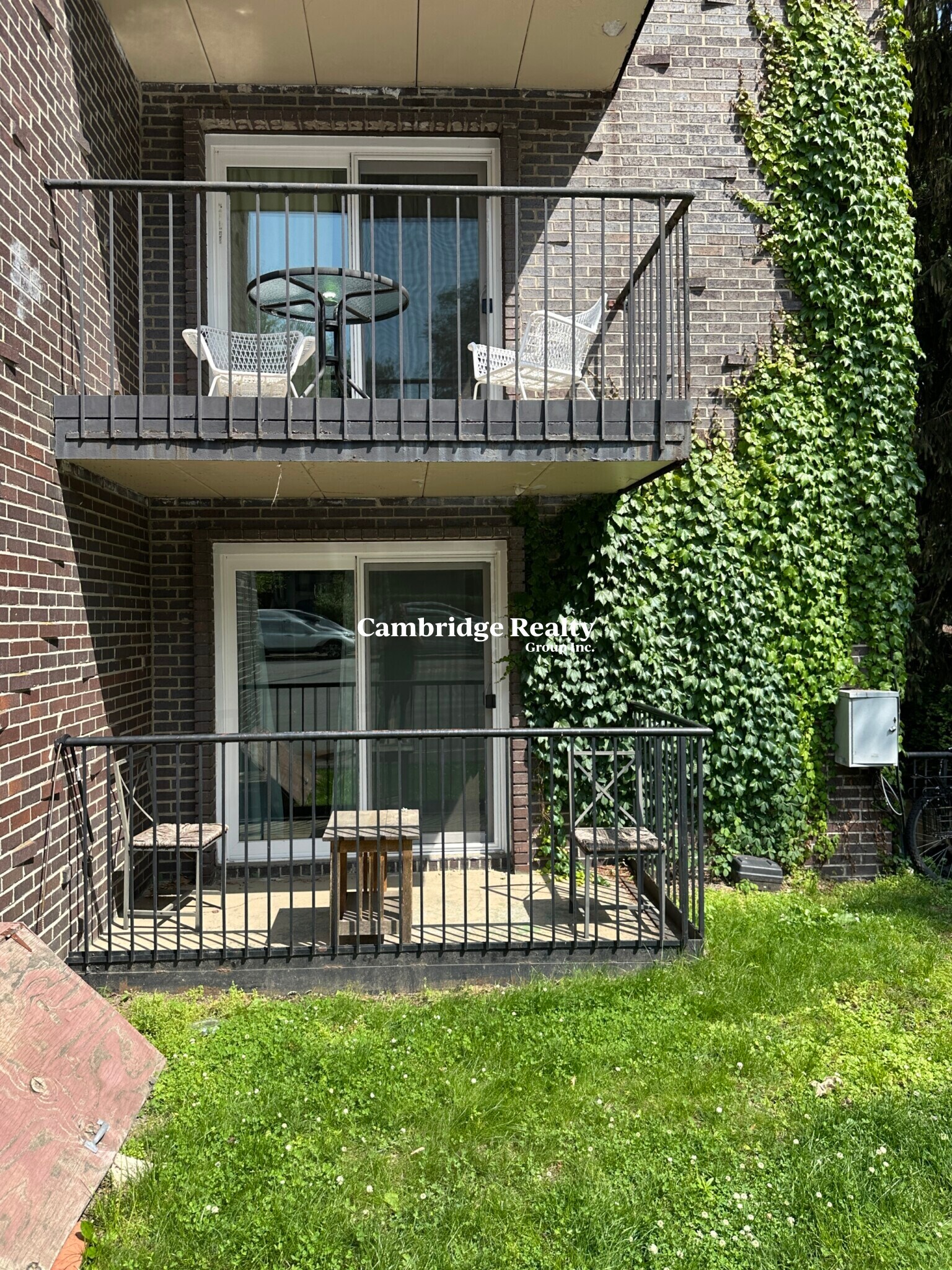Building Photo - 26 Inman St