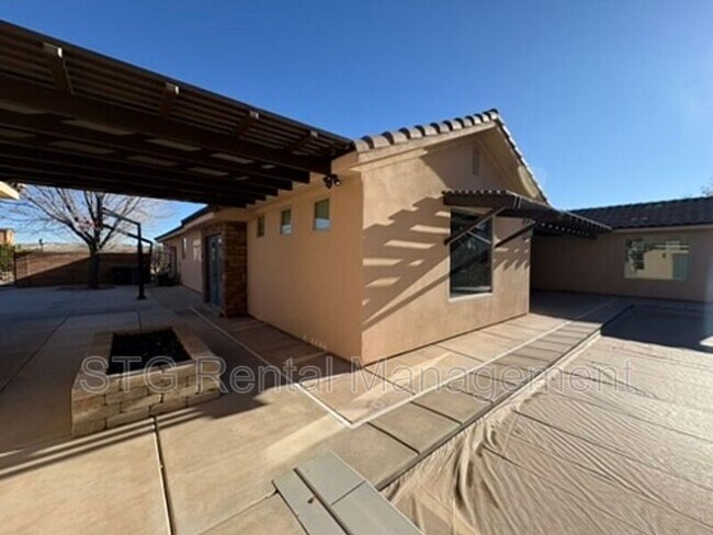 Building Photo - 668 Rio Virgin Dr