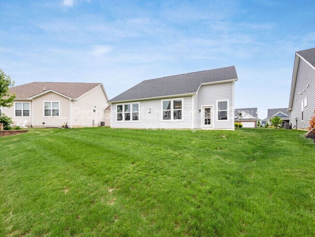 Building Photo - 126 Solstice Rd