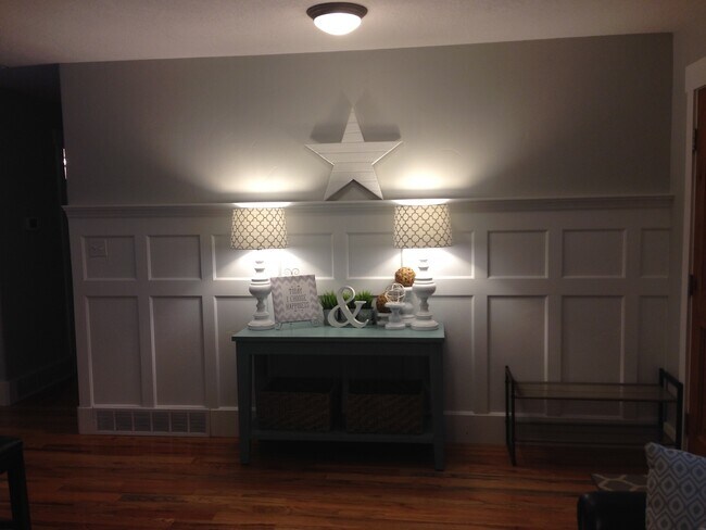Building Photo - Large Family Lehi Home available now!