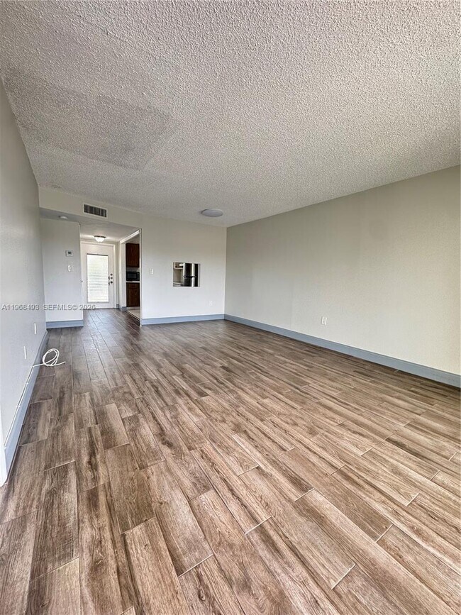 Building Photo - 8515 Sunrise Lakes Blvd