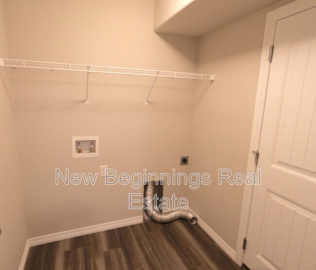 Building Photo - 4834 Olympus Dr