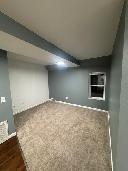 Building Photo - 11 Commercial St