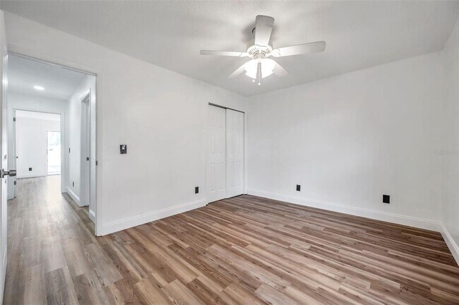 Building Photo - 1520 Windmill Pointe Rd