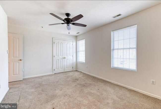 Master Bedroom - 6 Amberlady Ct