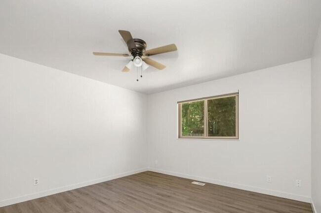 Building Photo - 3 Bedroom home in Eagle with ADU _ Pets We...