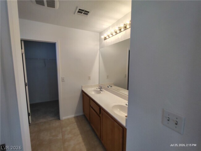 Building Photo - 4714 Portola Vista Ave