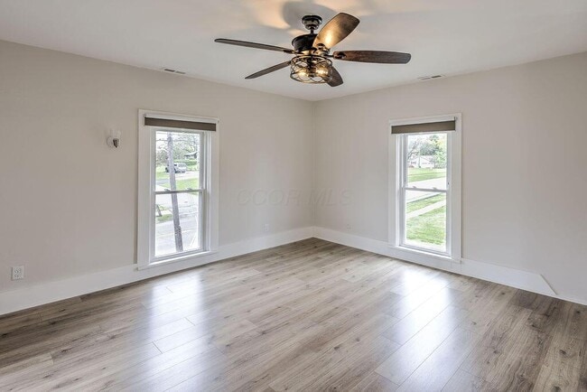 Building Photo - 291 S Main St