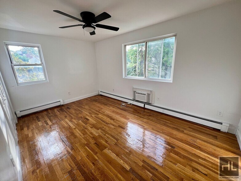 Building Photo - 2BR 2BA Sunny Bedstuy Duplex w/ Backyard By Herbert Von King Park